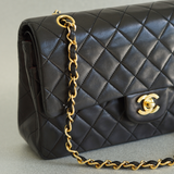 CHANEL CLASSIC MEDIUM BAG