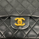 CHANEL CLASSIC MEDIUM BAG