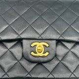 CHANEL CLASSIC MEDIUM BAG